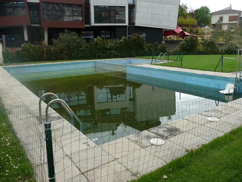 Piscina Pública Municipal de Villabuena de Álava. - Villabuena de Alava/Eskuernaga