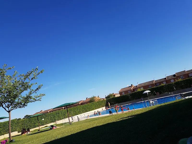 Piscina Pública Municipal de Barcience. - Barcience
