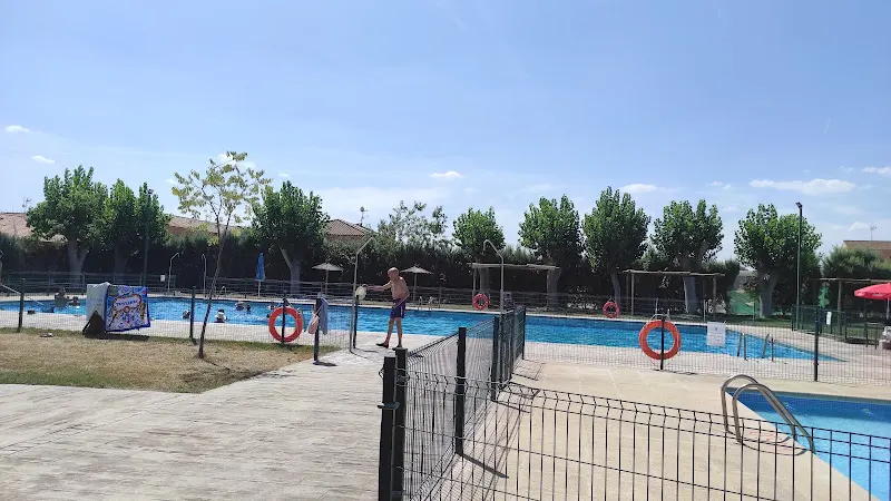 Piscina Pública Municipal de Burujón. - Piscina pública en Burujon - foto 2
