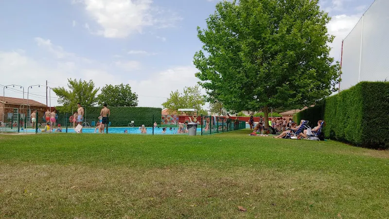 Piscina Municipal - Grijota