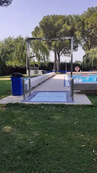 Piscina Pública Municipal de Binaced. - Binaced