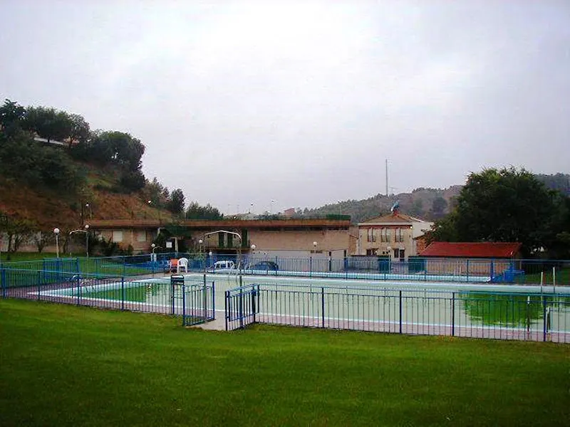 Piscina Pública Municipal de Sesma. - Piscina pública en Sesma - foto 2