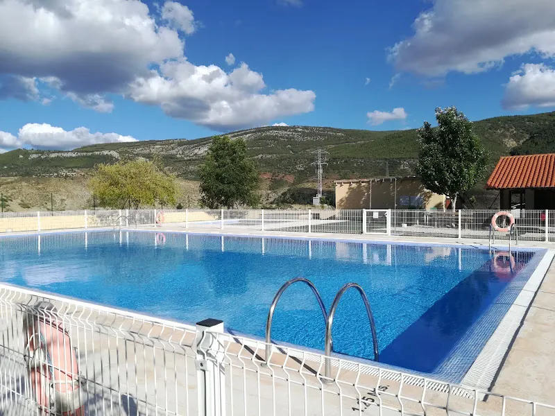 Piscina Pública Municipal de Arcos de las Salinas. - Arcos de las Salinas