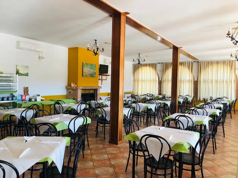 Restaurante - Terraza Piscina Municipal de Aldeaquemada - Aldeaquemada
