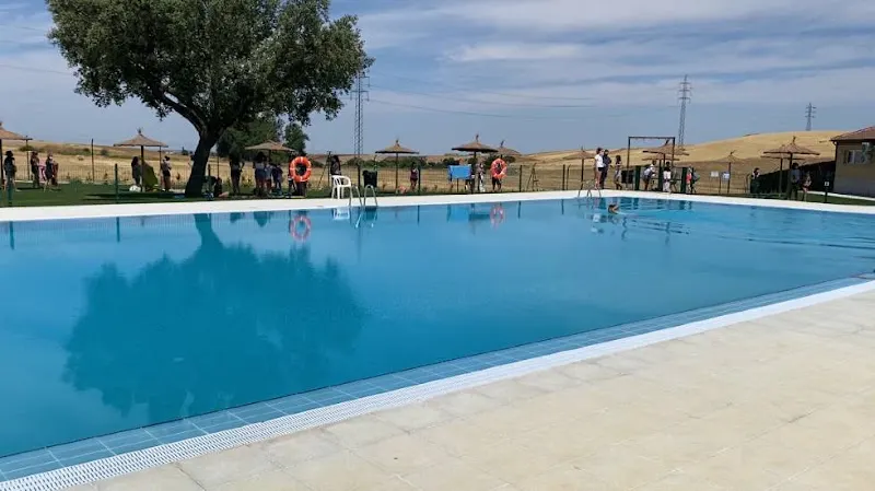 Piscina Municipal de Santa María del Cubillo - Piscina pública en Ávila - foto 2