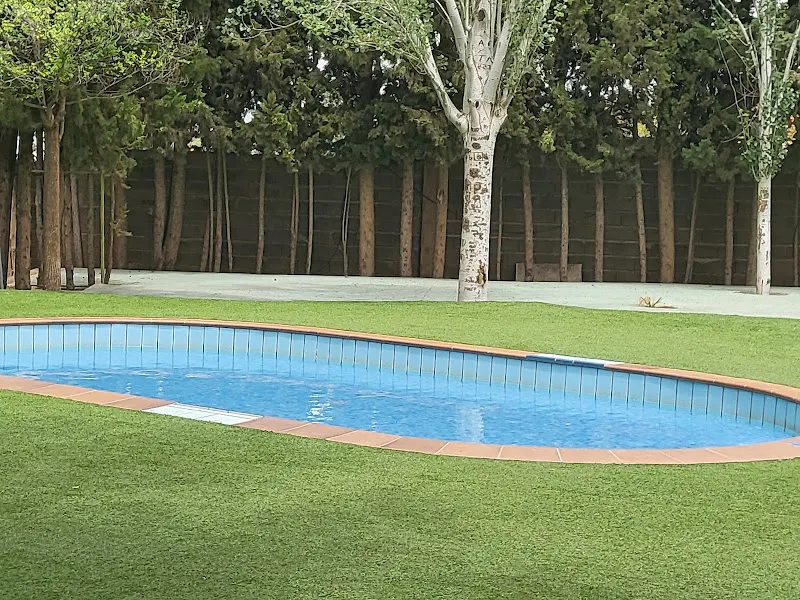 Piscina municipal - Hueneja