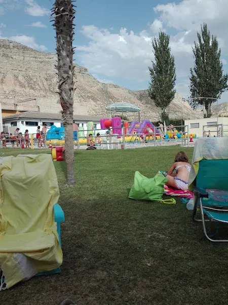 Piscina Pública Municipal de Remolinos. - Remolinos