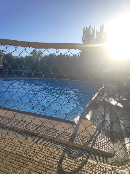 Piscina Pública Municipal de Navalmanzano. - Navalmanzano