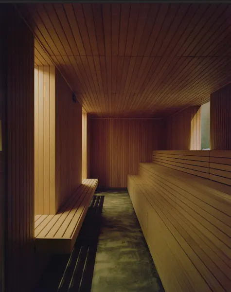 Riela Bathhouse - Madrid
