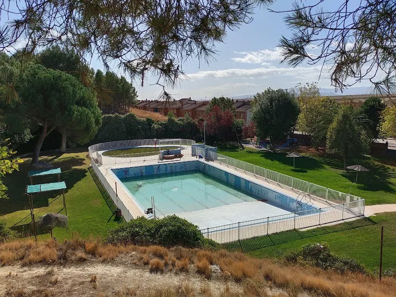 Piscina Pública Municipal de Cárcar. - Piscina pública en Carcar - foto 2
