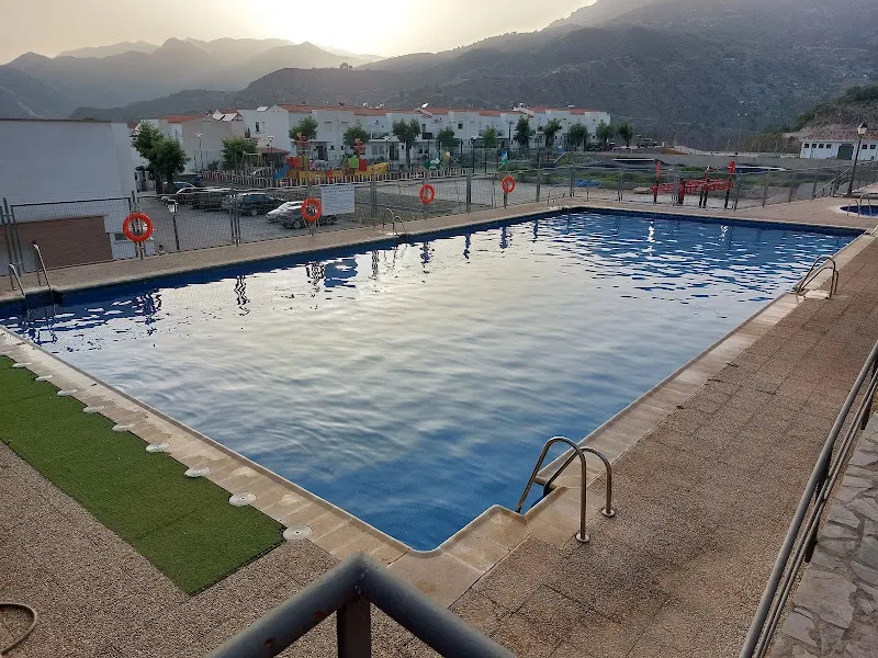 Piscina Municipal de Otívar - Piscina pública en Otivar - foto 2