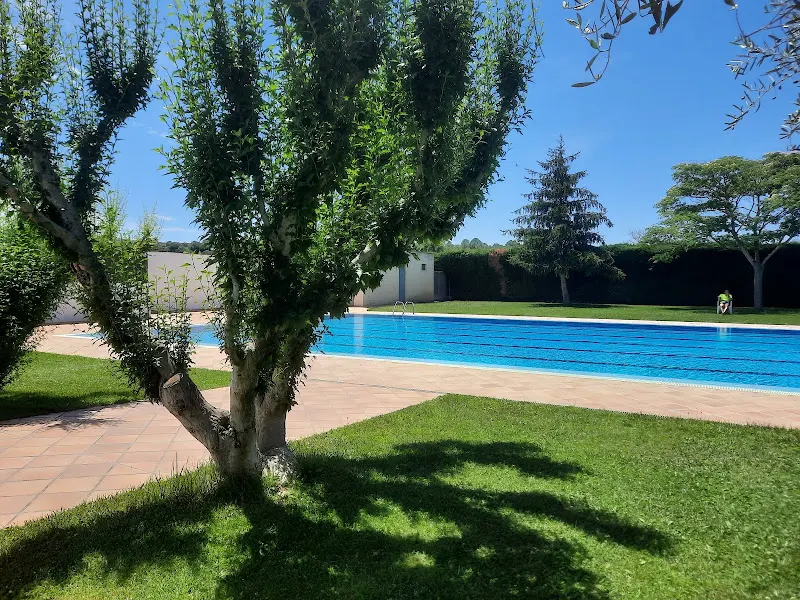 Pabellón polideportivo y piscinas municipales - Centro acuático en Ginestar - foto 2