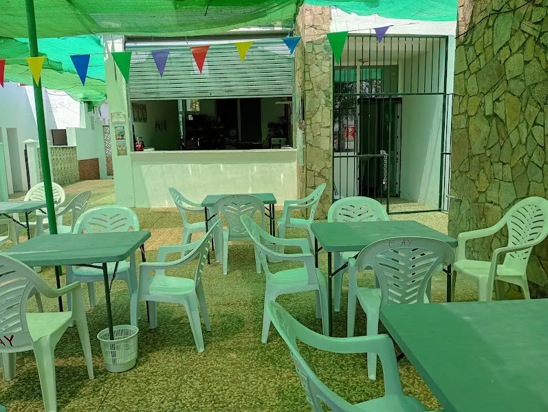 Piscina Municipal - Arroyomolinos de Leon