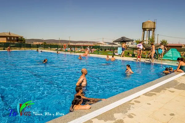 Piscina Municipal ÁNGEL MARTÍN AZCONA - Tabara