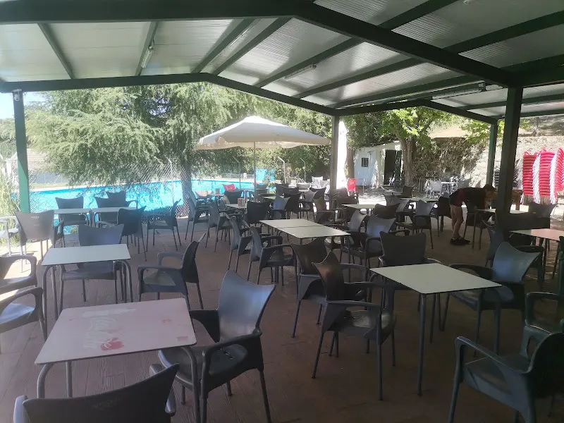Piscina Pública Municipal de Lanzahíta. Bar Terraza - Lanzahita