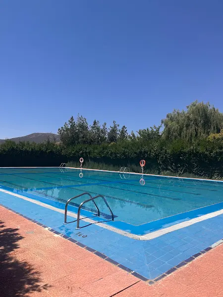 Piscina Pública Municipal de Aguarón. - Piscina pública en Aguaron - foto 2