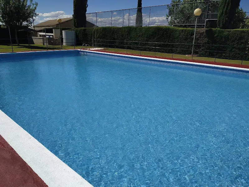 Piscina Pública Municipal de Selgua. - Monzón
