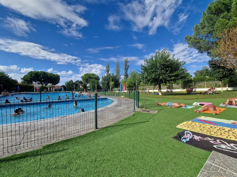 Piscina municipal - Piscina pública en Membrio - foto 2