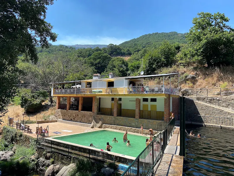 Piscina Pública Municipal de Mijares. - Piscina pública en Mijares - foto 2