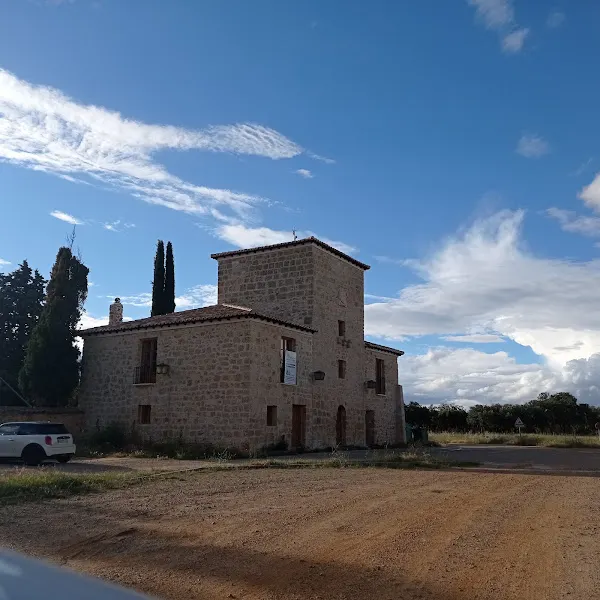 Complejo Deportivo "Monte el Viejo" - Polideportivo en Palencia - foto 2