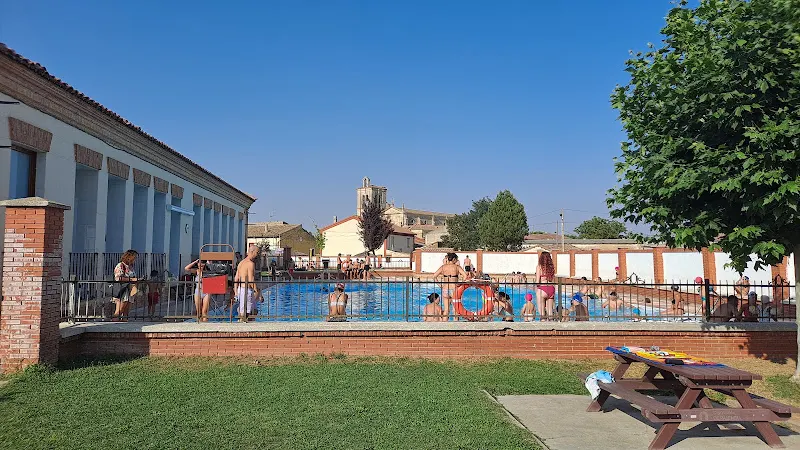 Piscina municipal Lantadilla - Lantadilla