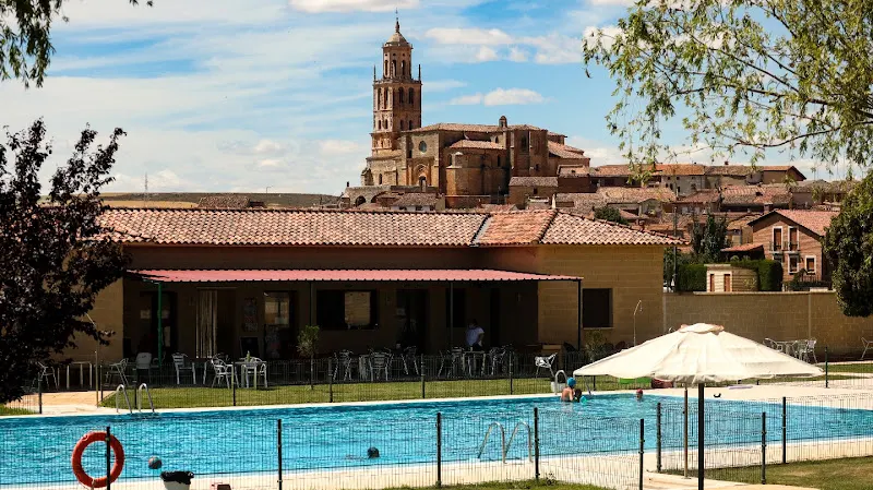 Piscinas de Santa María del Campo - Cafetería en Santa Maria del Campo - foto 2