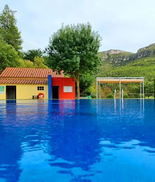 Piscina Pública Municipal de La Riba.