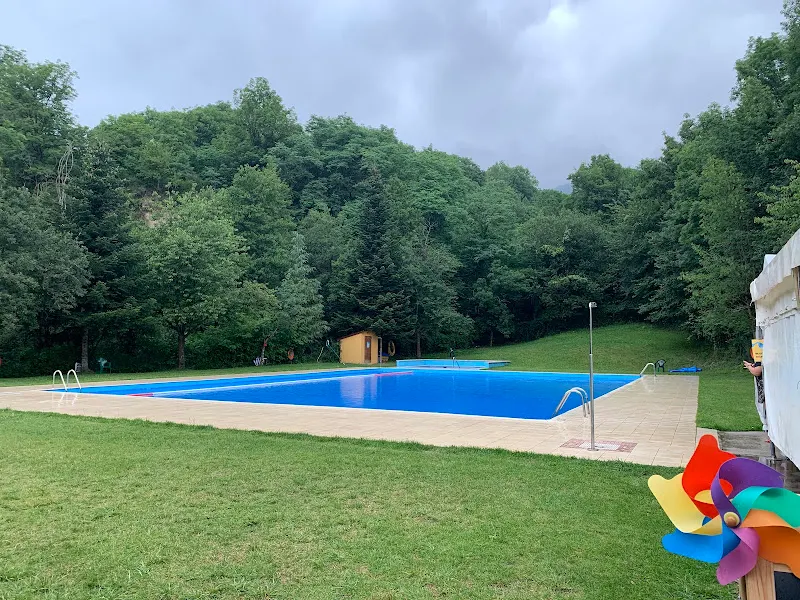 Piscina municipal de Planoles - Piscina pública en Planoles - foto 2