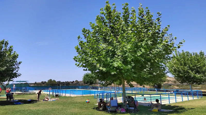 Piscinas municipales - San Felices de los Gallegos