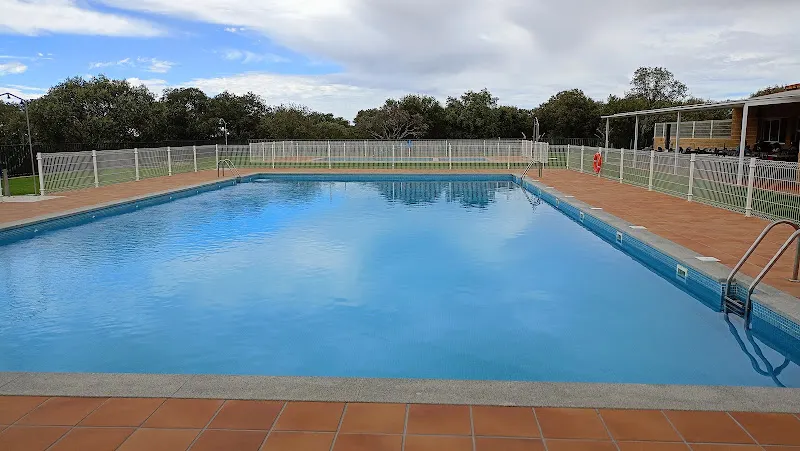 Piscinas Municipales de Puebla de Yeltes - Piscina pública en Puebla de Yeltes - foto 2