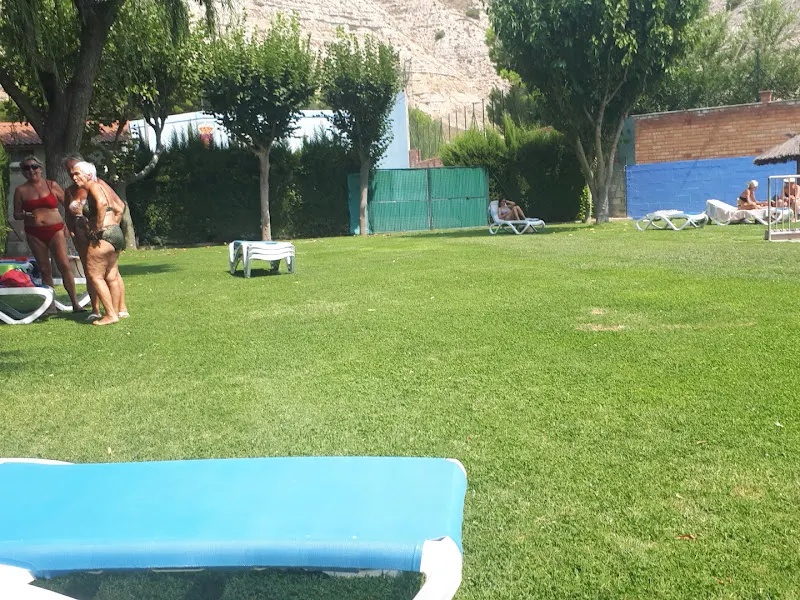 PISCINAS PUBLICAS - Piscina en Almolda (La) - foto 2