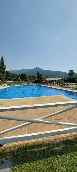 Piscina Pública Municipal de Gavilanes. - Piscina pública en Gavilanes - foto 2