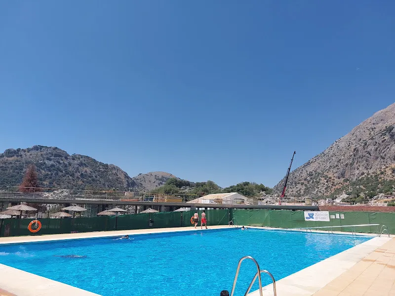 Piscina Municipal Villaluenga del Rosario - Villaluenga del Rosario