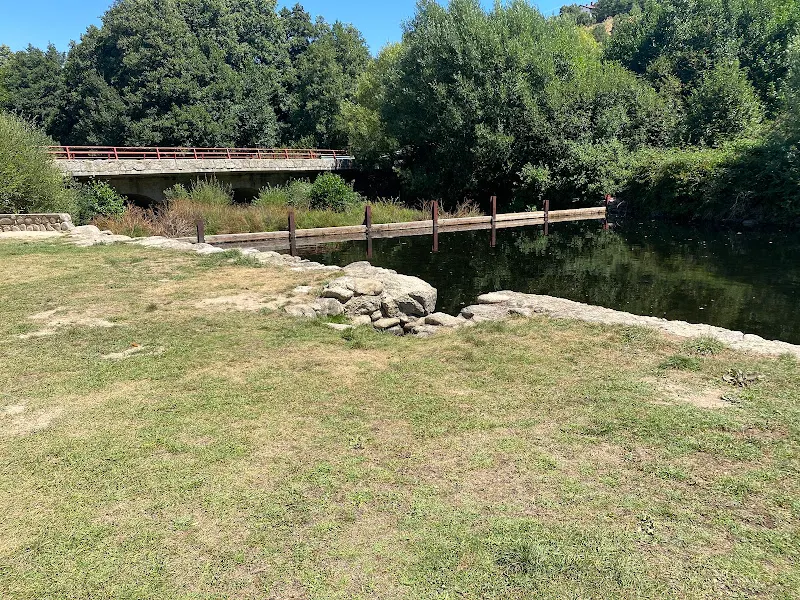 Las Sildas - Piscina en Navarrevisca - foto 2