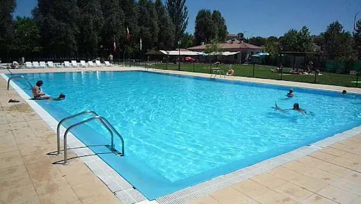 Piscinas de Caleruega - Caleruega