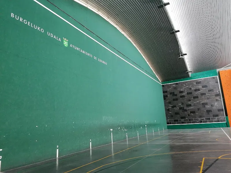 Complejo deportivo Landederra - Elburgo/Burgelu