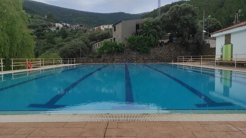Piscina Casares - Piscina en Casares de las Hurdes - foto 2