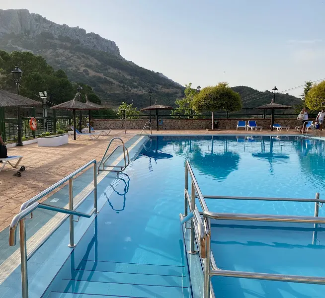 Piscina municipal de Benalauría