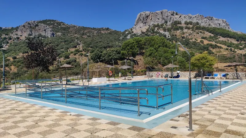 Piscina municipal de Benalauría - Piscina pública en Benalauria - foto 2
