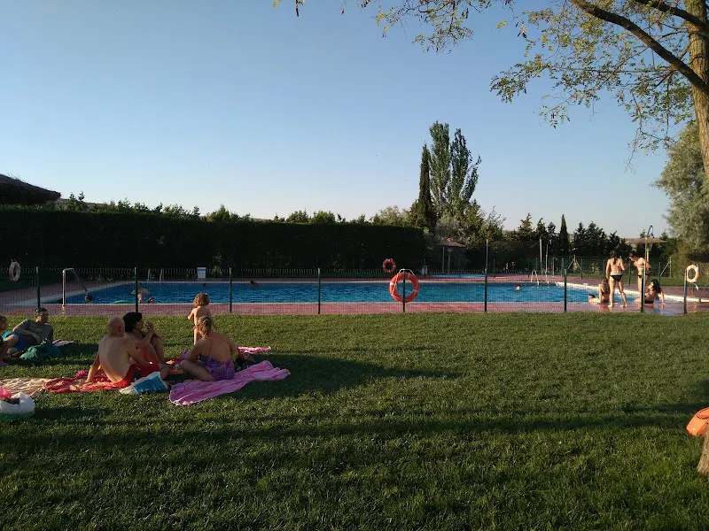 Piscina Pública Municipal de Mediana de Aragón. - Piscina pública en Mediana de Aragon - foto 2