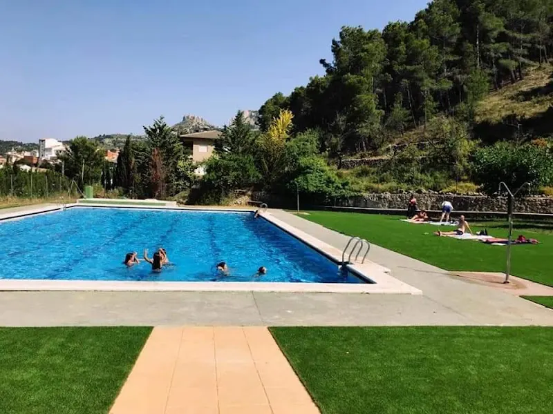 Piscina Municipal de Confrides - Confrides
