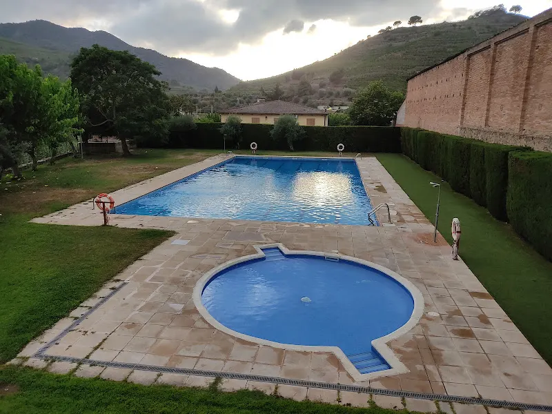 Piscina Pública Municipal de Porrera. - Piscina pública en Porrera - foto 2