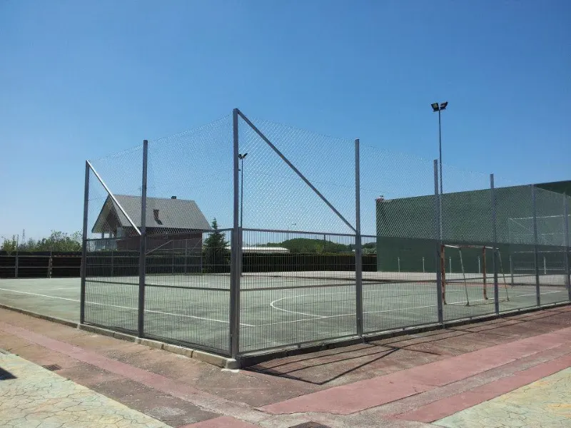 Polideportivo municipal de Magaz de Pisuerga - Magaz de Pisuerga