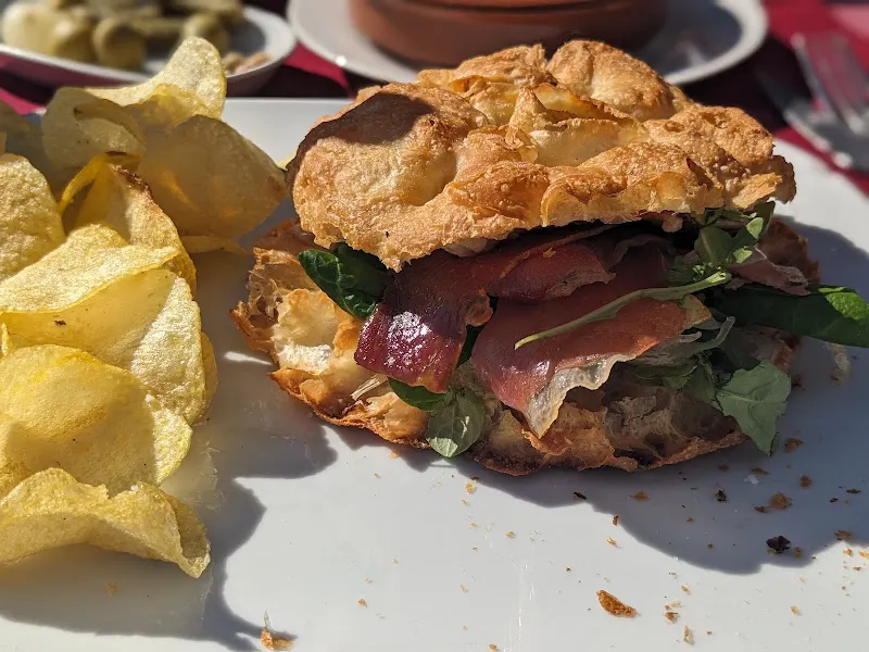 Piscinas Herce - Bar en Herce - foto 2