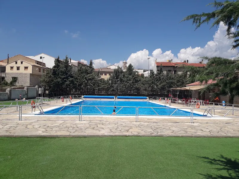 Piscina Privada de Olba. - Club deportivo en Olba - foto 4