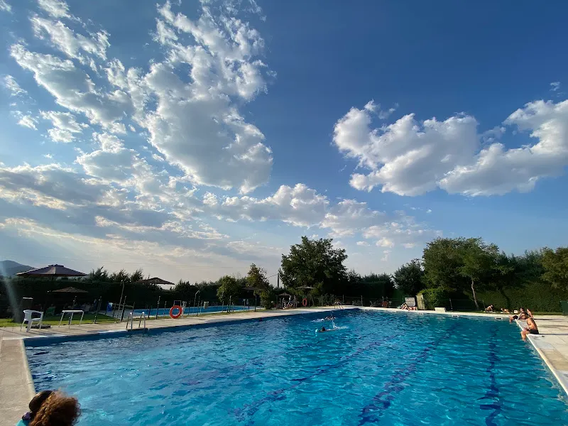 Piscina Pública Municipal de Carrascalejo. - Piscina pública en Carrascalejo - foto 2
