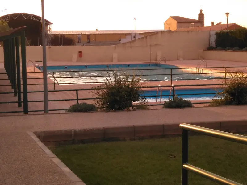 Piscinas municipales vinaceite - Bar en Vinaceite - foto 2