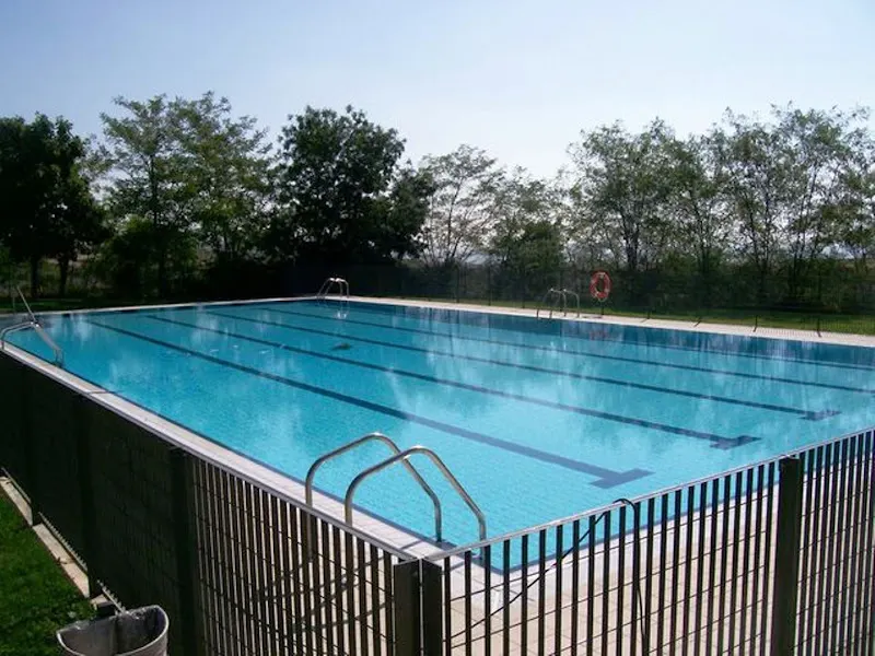 Piscina Pública Municipal de Bargota. en Bargota