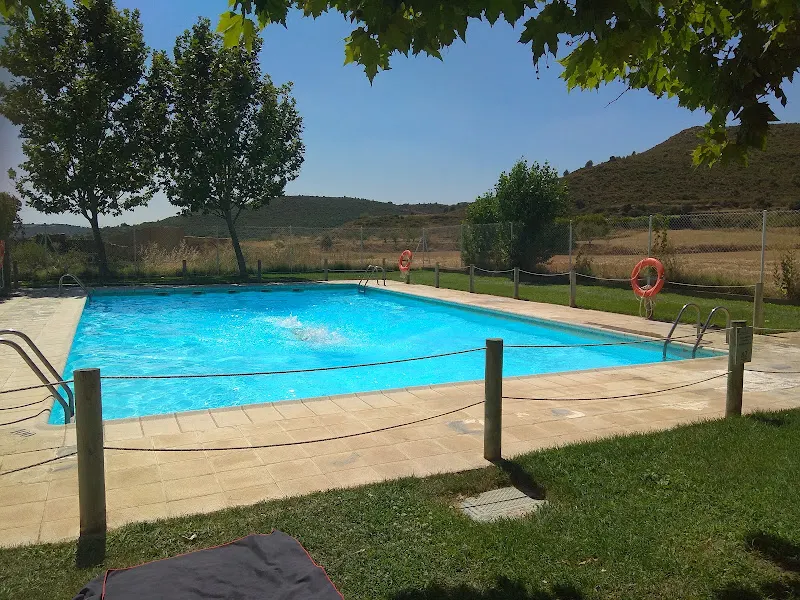 Piscina Pública Municipal de Losanglis. - Ayerbe