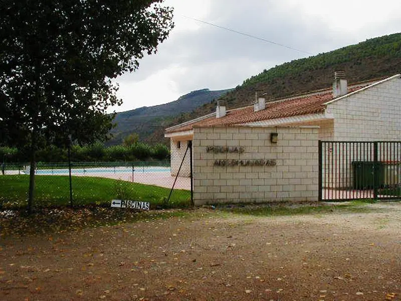 Piscinas Mancomunadas de Espronceda - Espronceda